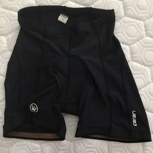 Women’s bicycle bicycle shorts, black, size M.